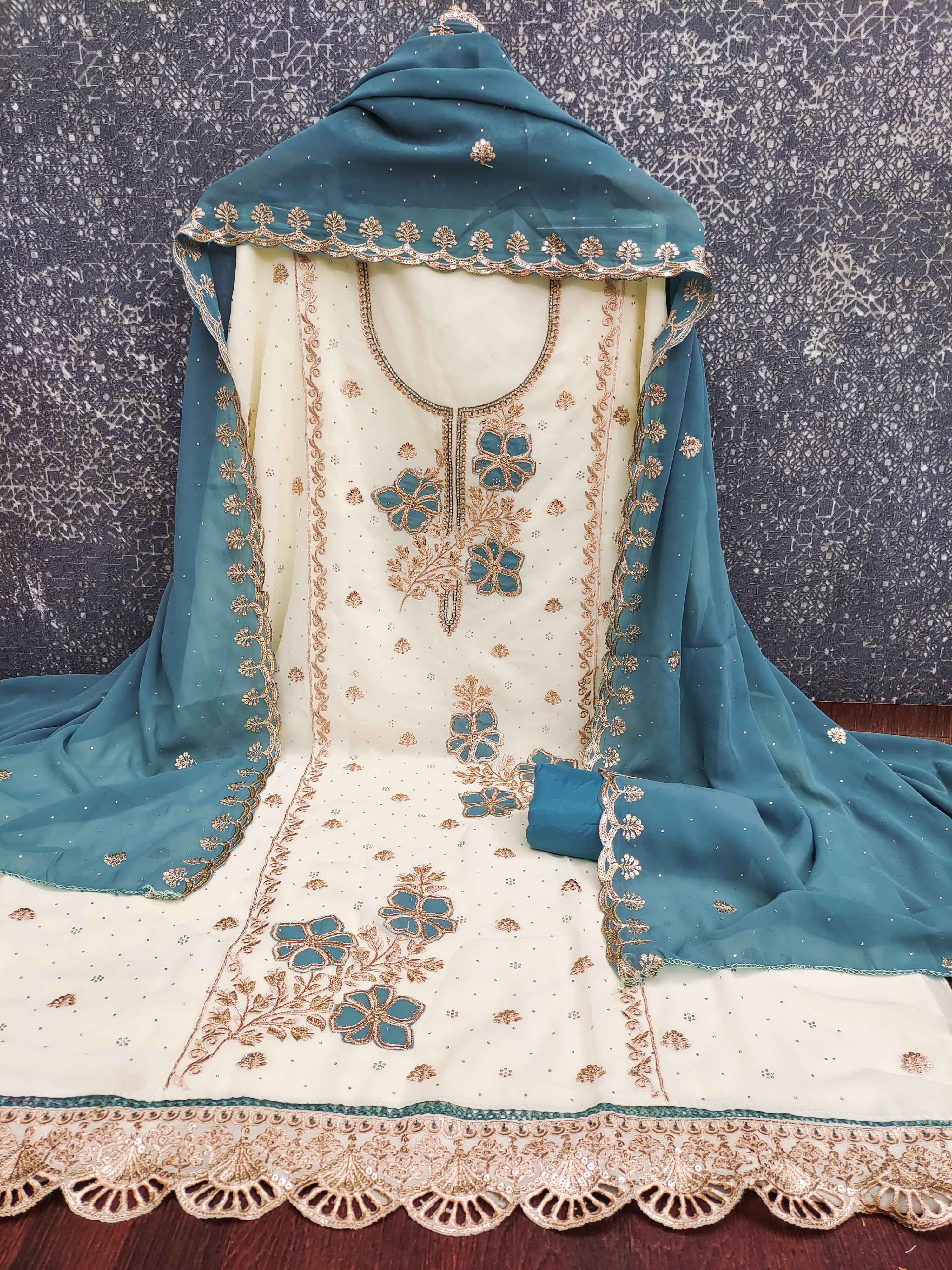 Unstitched salwar suit