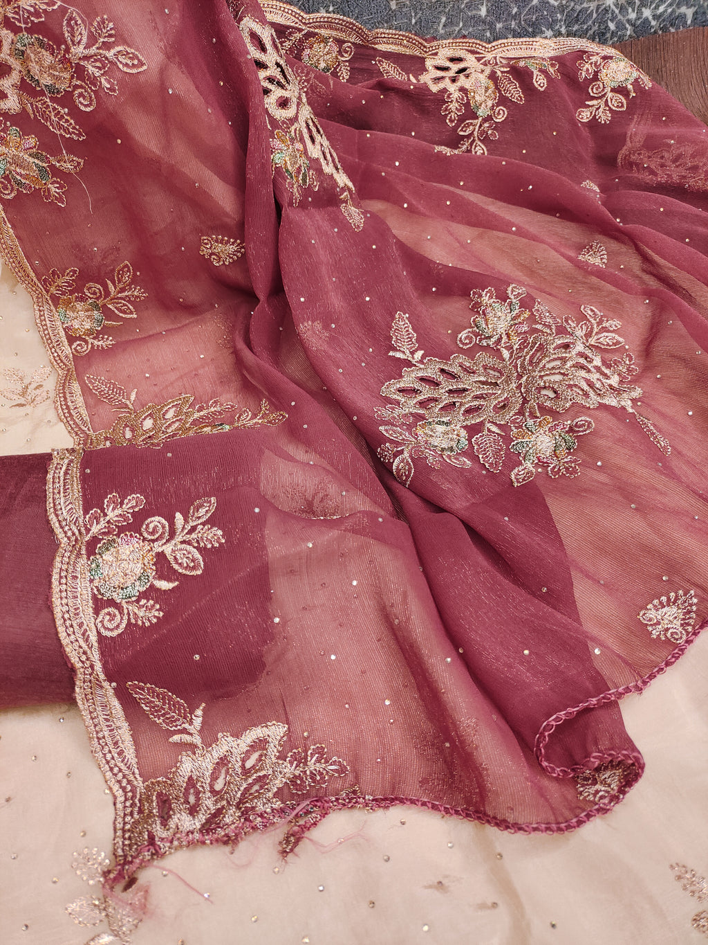 Suit salwar ( unstitched/ semi-stitched ) With Contrast set