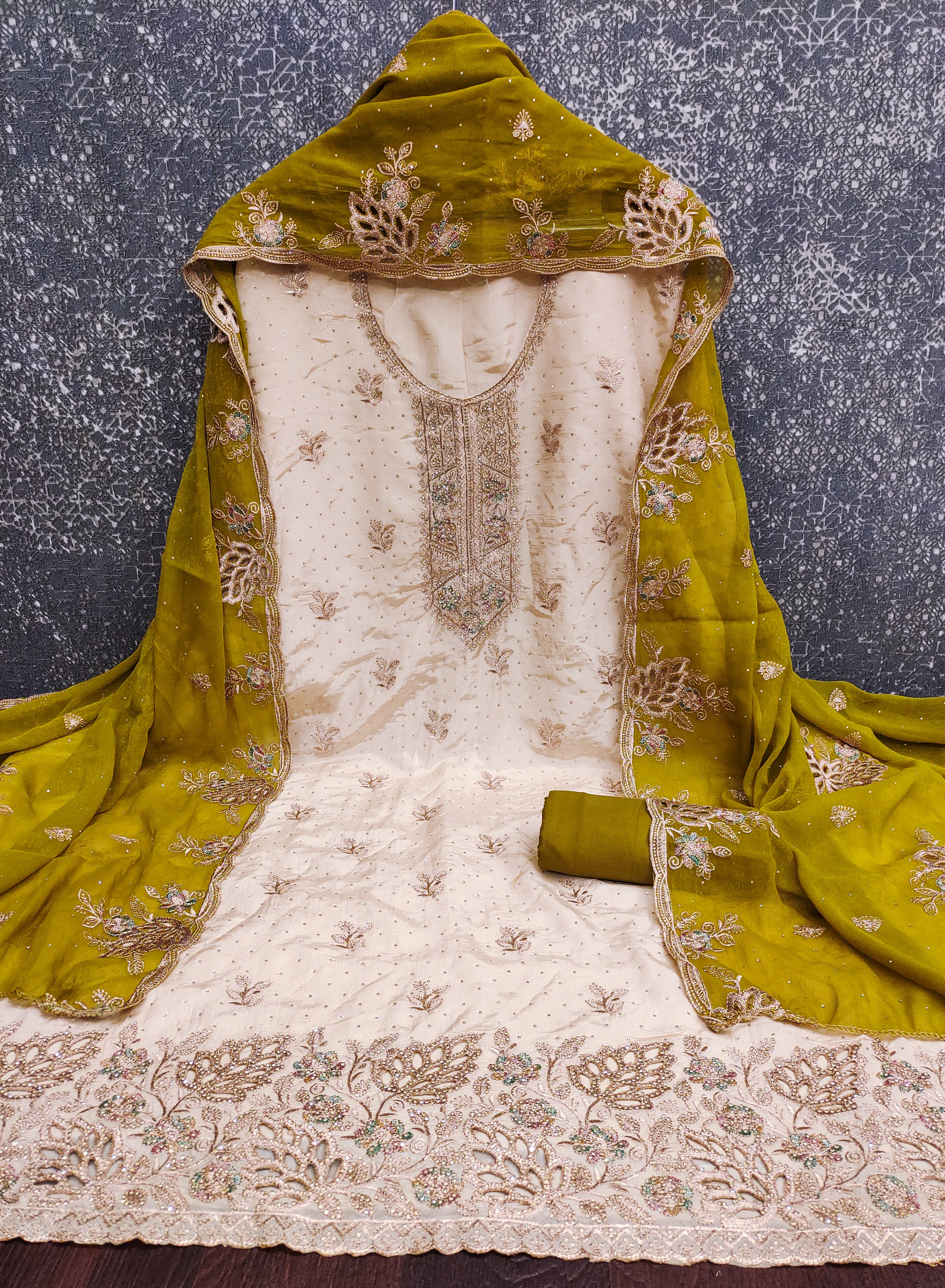 Suit salwar ( unstitched/ semi-stitched ) With Contrast set