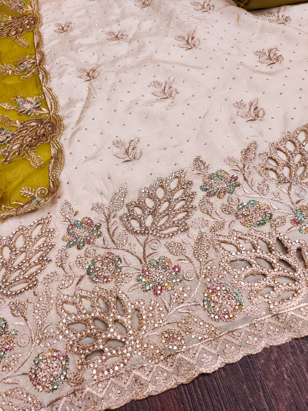 Suit salwar ( unstitched/ semi-stitched ) With Contrast set