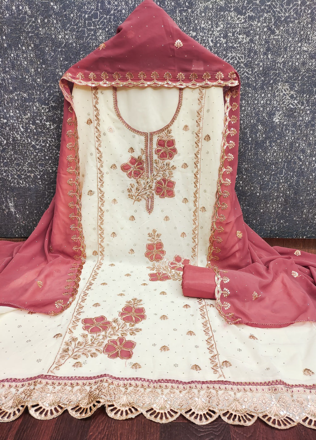 Unstitched salwar suit