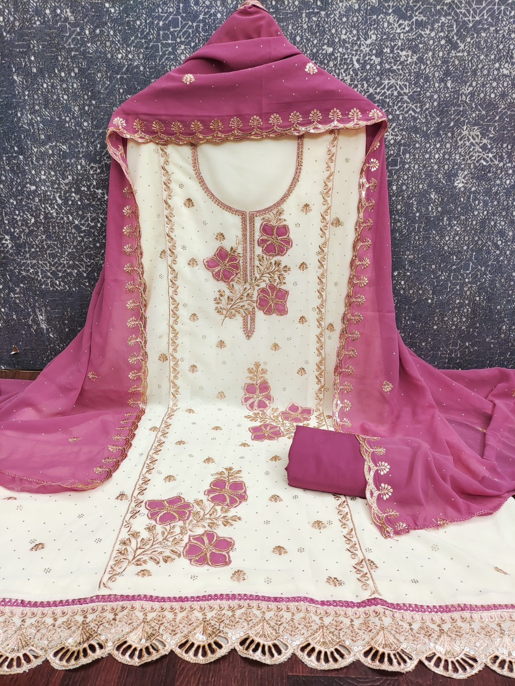 Unstitched salwar suit